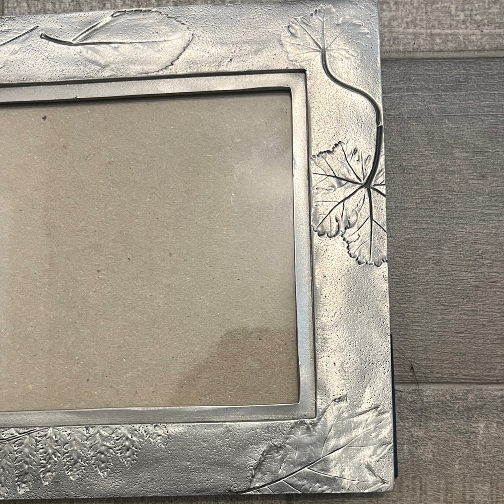 Leaf Patterned Silver Photo Frame - Picture 3 of 10